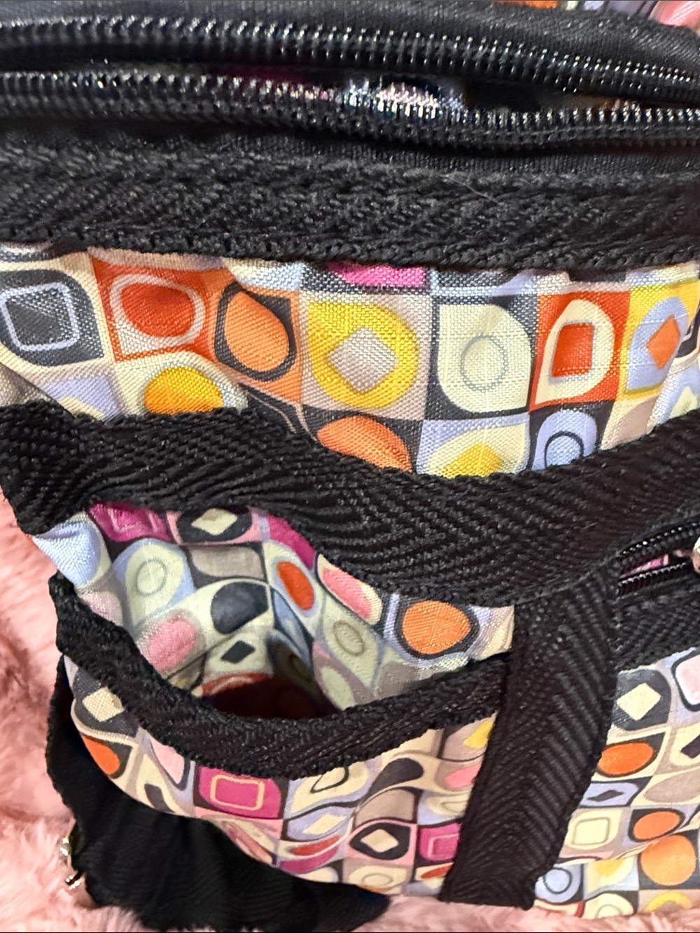 Braciano Multi-Color Geometric Crossbody Bag - Casual Women's Shoulder Bag - Picture 4 of 11